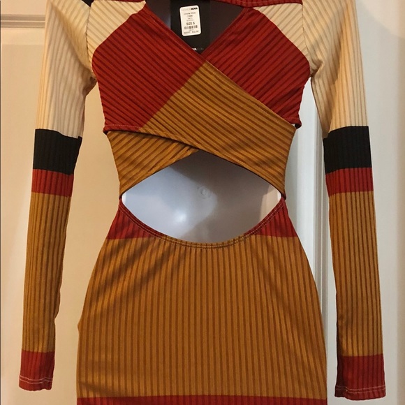 Long sleeve Form-fitting Dress/Tunic - Picture 3 of 3